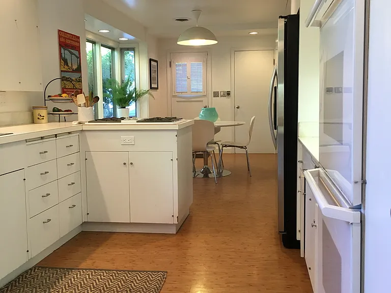 3360 SW 100th Ave — Photo 4