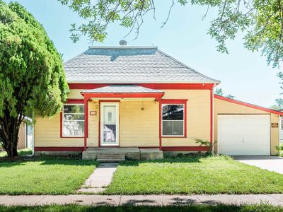 206 S Madison St, Hillsboro, KS, 67063