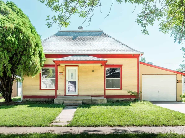 206 S Madison St, Hillsboro, KS 67063