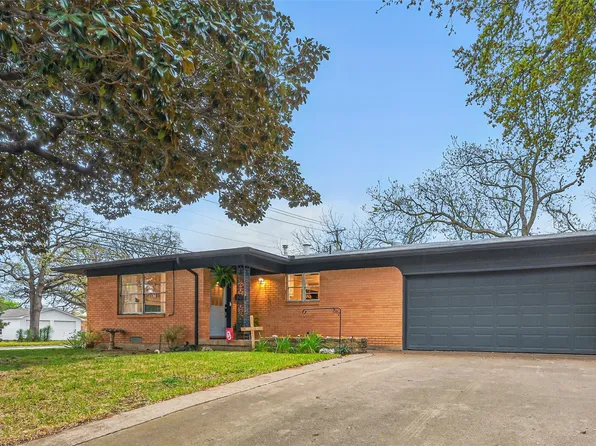 1200 W Tucker Blvd, Arlington, TX 76013