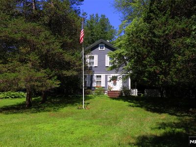 910 Colonial Rd, Franklin Lakes, NJ, 07417