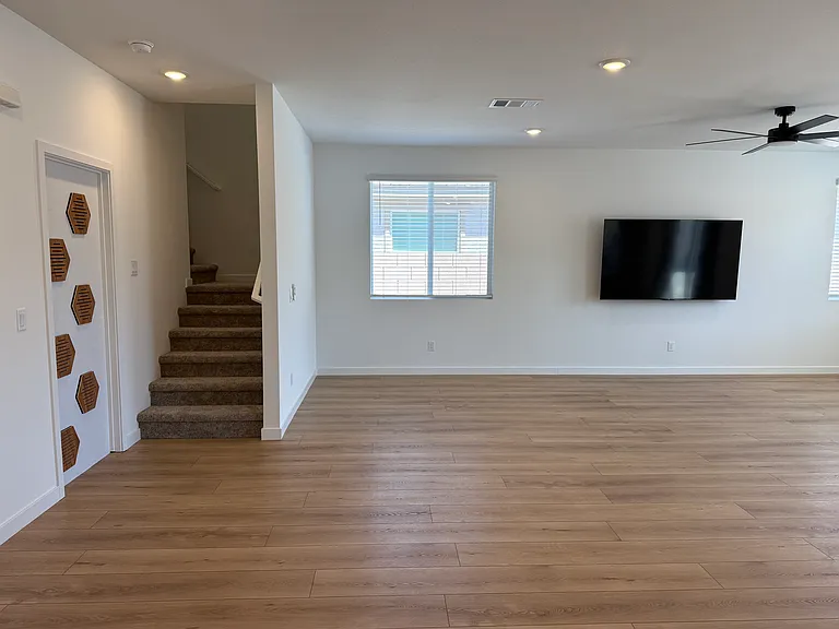 4185 Paragon Crest Ct — Photo 10