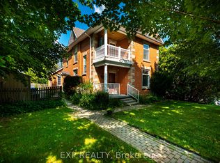 52 1st St, Orangeville, ON L9W2E2