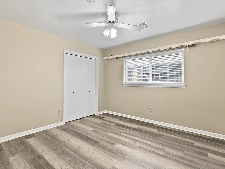 12303 Barryknoll Ln — Photo 17
