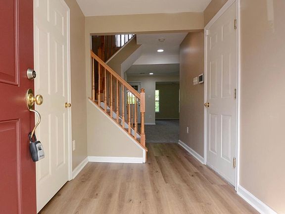 3rd image of 4530 Jasmine Dr