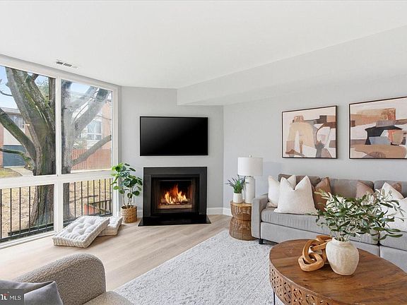 4th image of 10534 Faulkner Ridge Cir #103