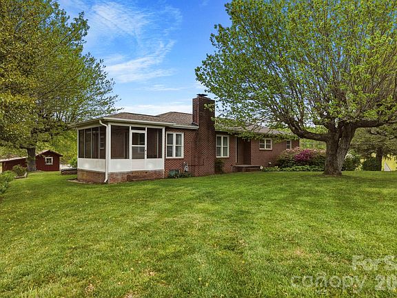 5th image of 343 Brickyard Rd
