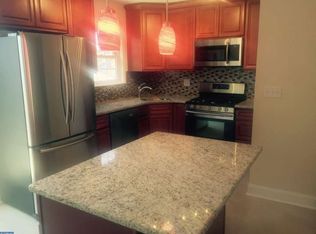 3752 Genesee Dr, Philadelphia, PA 19154