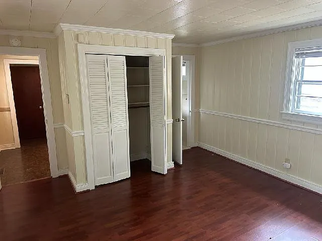 708 Westwood Dr — Photo 3