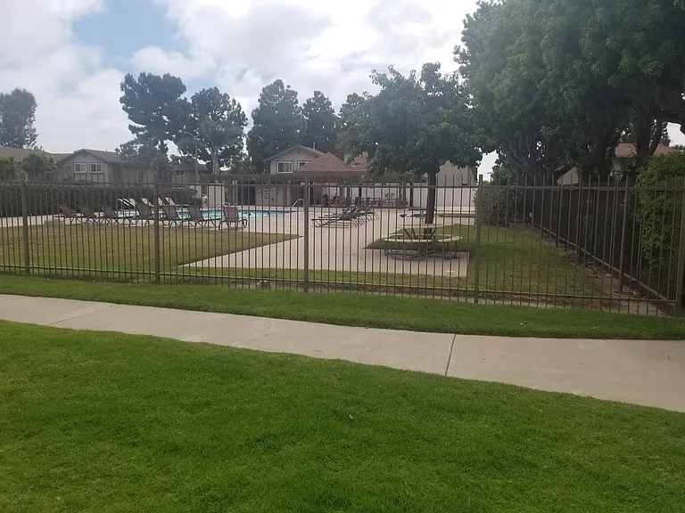 9665 Pettswood Dr — Photo 13
