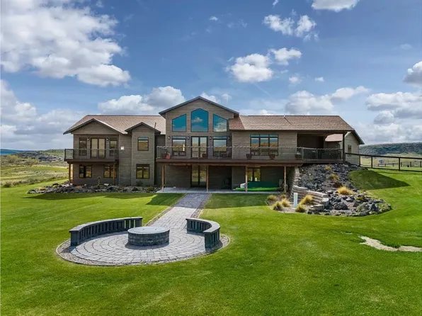 243 Big Bend Ln, Great Falls, MT 59404