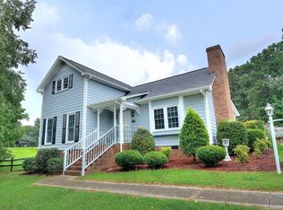 5157 Blackberry Ln, Matthews, NC 28104