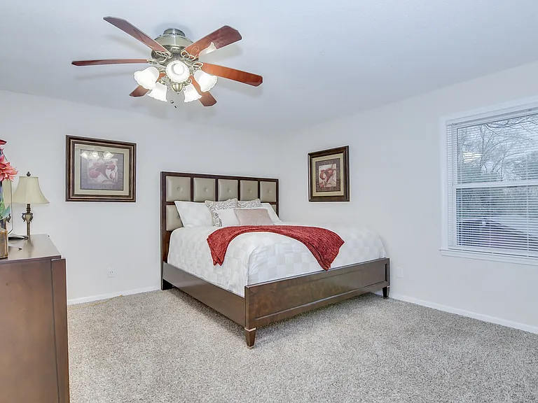 2415 Apricot Ln — Photo 17