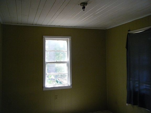 5th image of 2751 Alexandria St