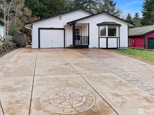 6123 NE Center Street, Suquamish, WA 98392