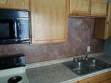 2 bed, 800 sqft, $1,095 — Photo 1