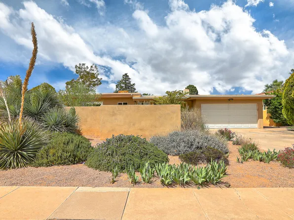 3611 Calle Del Monte NE, Albuquerque, NM 87110