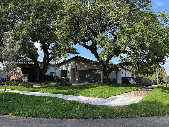 5th image of 1603 SW 30th Ave
