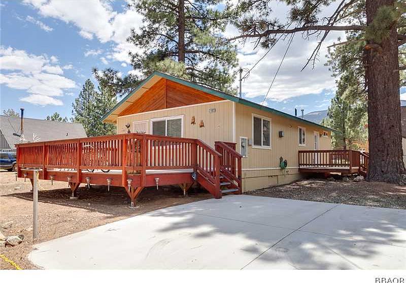 1st image of 2102 3rd Ln