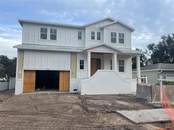 210 Catalan Blvd NE, Saint Petersburg, FL 33704