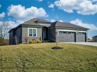 1101 SW Whispering Willow Way, Blue Springs, MO 64064