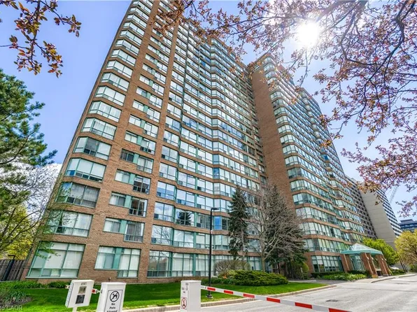 1276 Maple Crossing Blvd #1711, Burlington, ON L7S 2J9