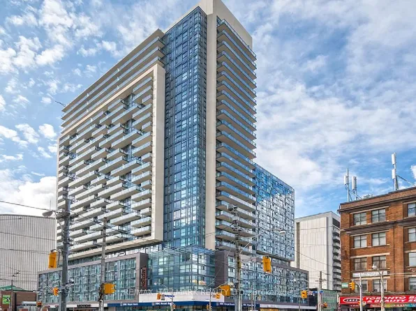 570 Bay St, Toronto, ON