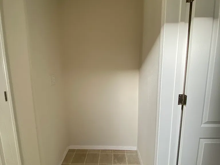 113 S Harold St #15 — Photo 6