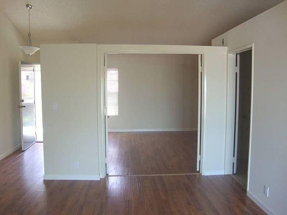 3rd image of 10248 Tujunga Canyon Blvd