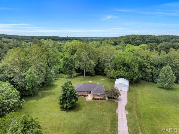 61 Serenity Ln, Troy, MO 63379