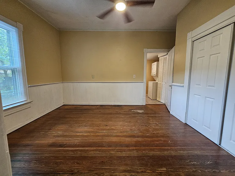 465 Cameron St SE — Photo 9