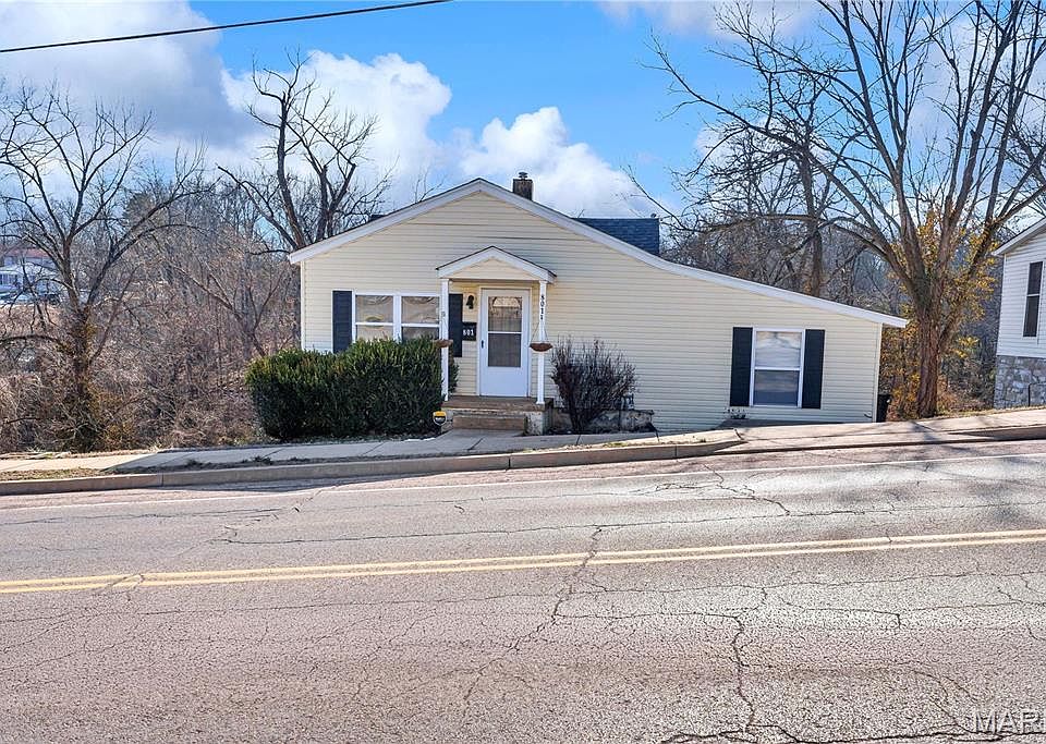 1st image of 801 Boyd St