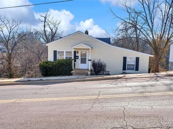 801 Boyd St, De Soto, MO 63020