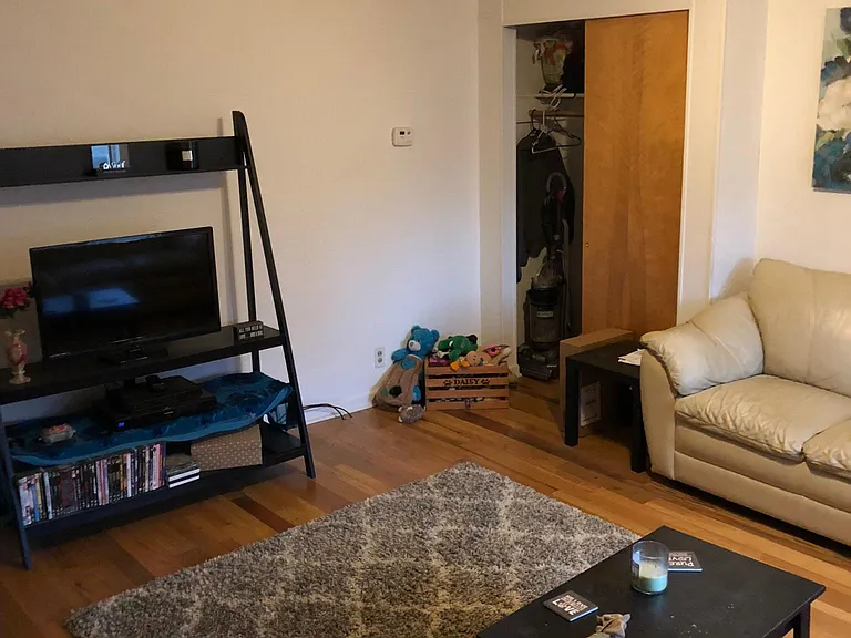 1540 Rutledge St — Photo 5