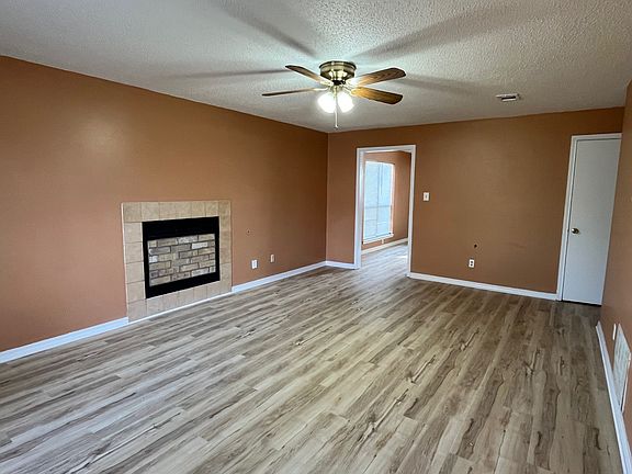 2nd image of 107 Almond Cv APT A