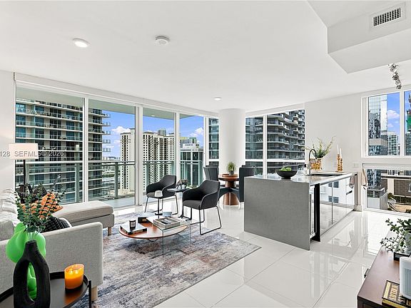 3rd image of 1080 Brickell Ave Unit 2609