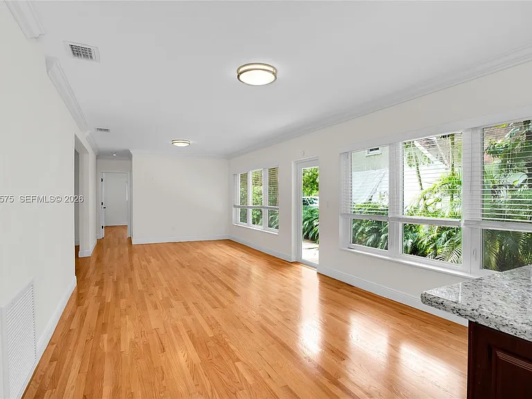 1100 S Alhambra Cir — Photo 17