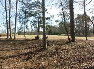 121 Swift Island Pl, New London, NC 28127