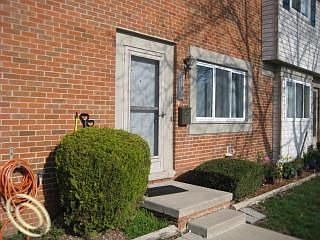 2nd image of 25703 Salem St
