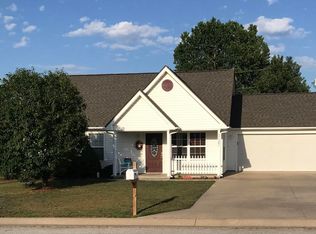 1127 N Pennsylvania St, Webb City, MO 64870