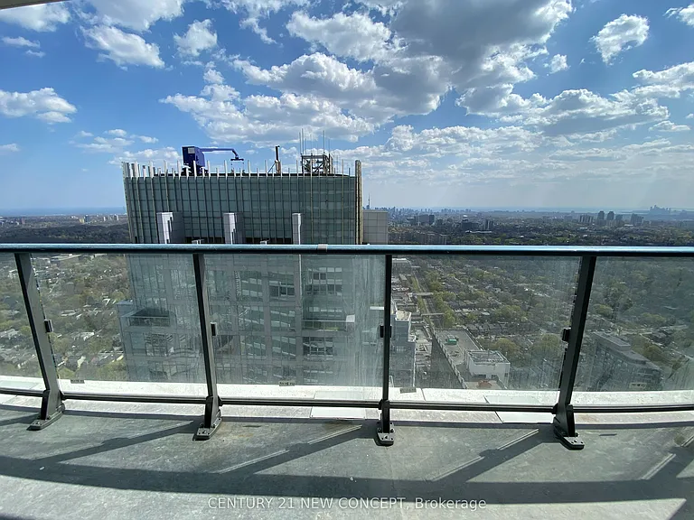 2221 Yonge St #5006 — Photo 26