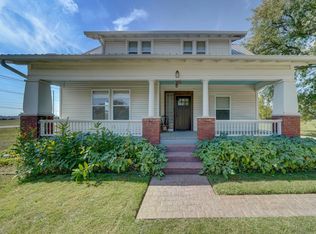 805 N Indiana Ave, Auburn, IN 46706