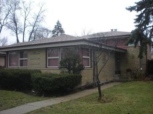 8853 Monticello Ave, Skokie, IL