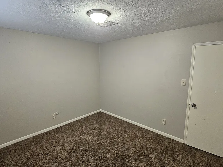 1404 Cactus St — Photo 13