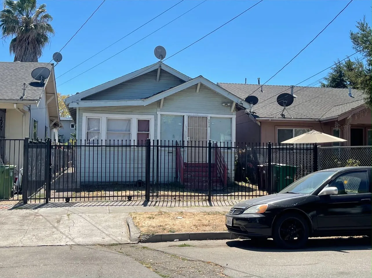 3 bed, 1000 sqft, $2,600 — Photo 2