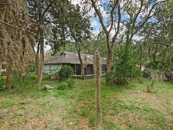 4th image of 801 Amelia Cir
