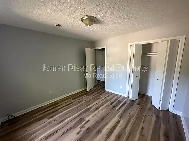 105 Daniel St #B — Photo 11