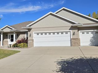 2330 Memorial Dr, Green Bay, WI 54303