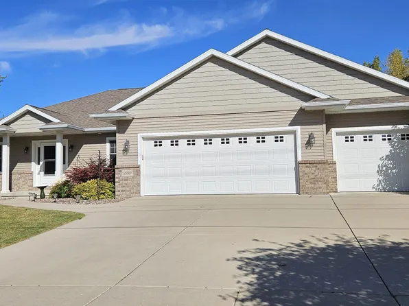 2330 Memorial Dr, Green Bay, WI 54303