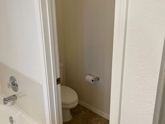 5th image of 8303 San Tesoro St NE